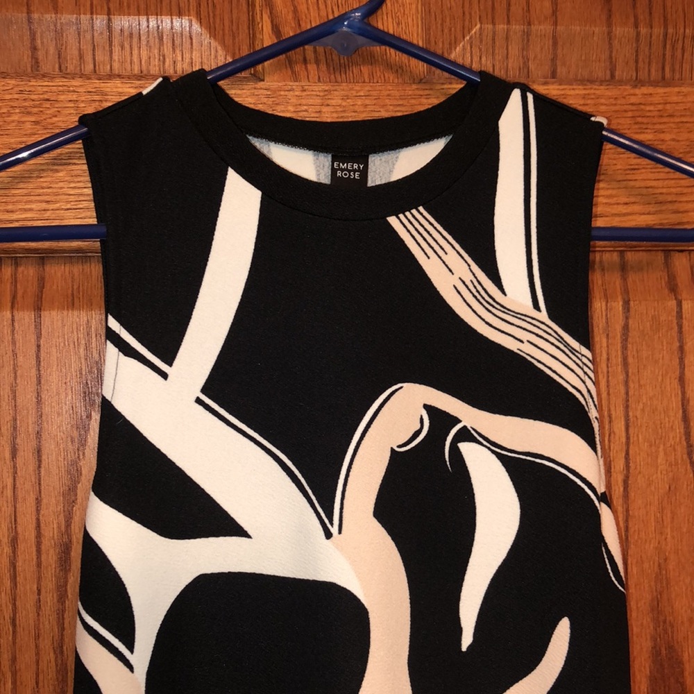 NWT! Emery Rose Swag Dress - Picture 2 of 6
